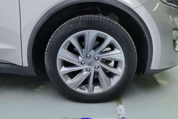 Used Geely Auto Jiajie 2021 1.8TD DCT Luxury Model Left Front Wheel Hub