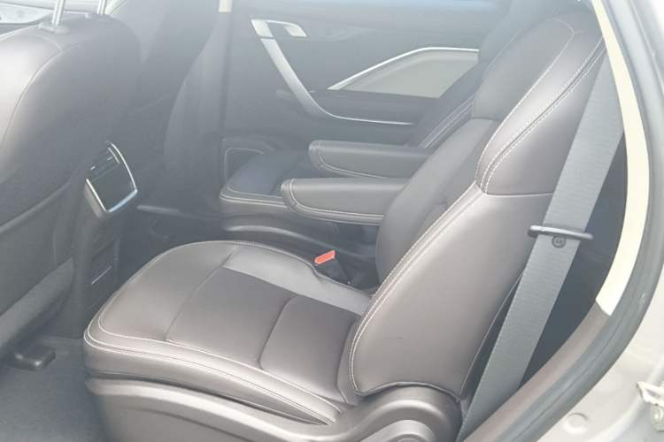 Used Geely Auto Jiajie 2021 1.8TD DCT Luxury Model Left Rear Seat