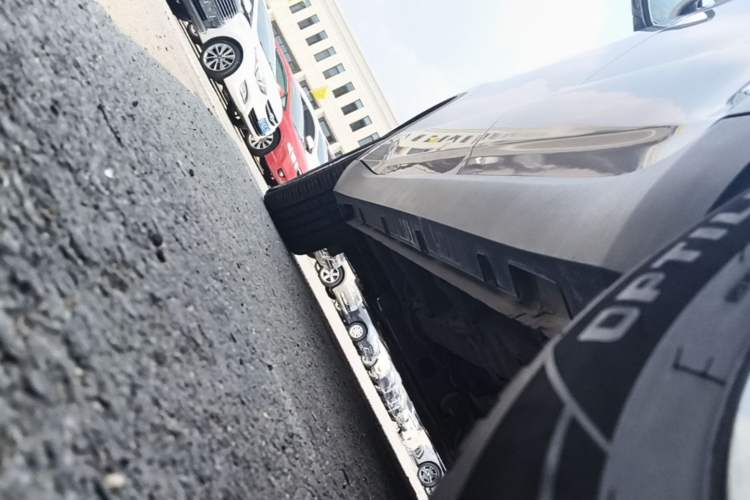 Used Geely Auto Jiajie 2021 1.8TD DCT Luxury Model Left Side Sill
