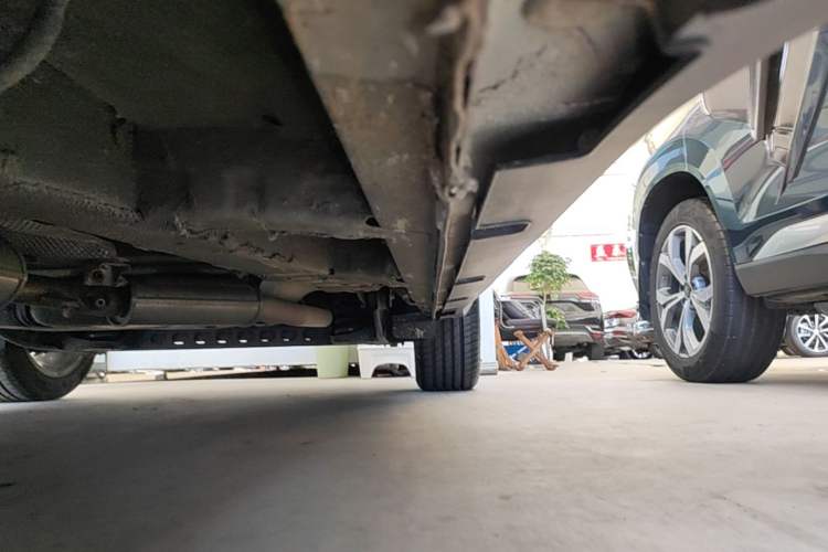 Used Geely Auto Jiajie 2021 1.8TD DCT Luxury Model Left Side Sill