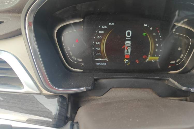Used Geely Auto Jiajie 2021 1.8TD DCT Luxury Model Odometer Close Up