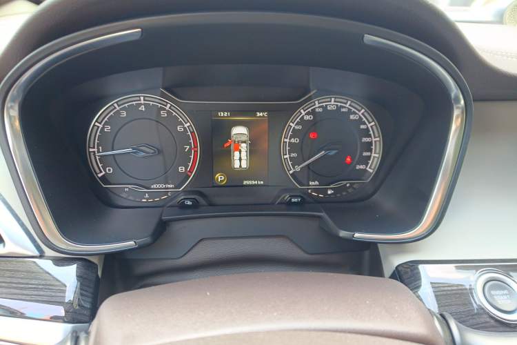 Used Geely Auto Jiajie 2021 1.8TD DCT Comfort Model Odometer Close Up
