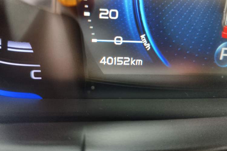 Used Geely Auto Jiajie 2021 1.8TD DCT Luxury Model Odometer Close Up