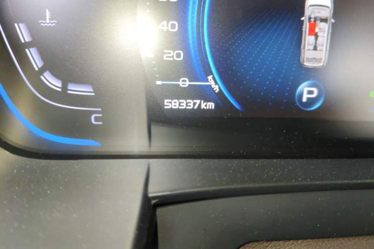 Used Geely Auto Jiajie 2021 1.8TD DCT Luxury Model Odometer Close Up