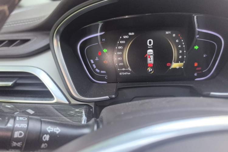 Used Geely Auto Jiajie 2021 1.8TD DCT Luxury Model Odometer Close Up