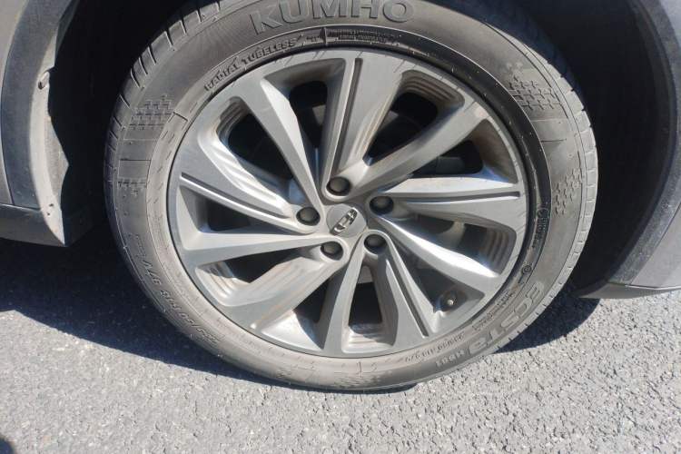 Used Geely Auto Jiajie 2021 1.8TD DCT Luxury Model Right Front Wheel Hub