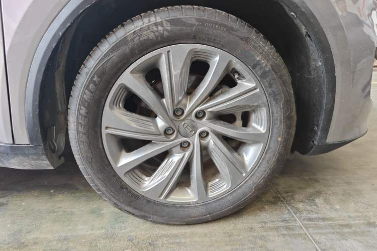 Used Geely Auto Jiajie 2021 1.8TD DCT Luxury Model Right Front Wheel Hub