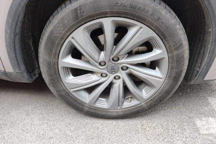 Used Geely Auto Jiajie 2021 1.8TD DCT Luxury Model Right Front Wheel Hub