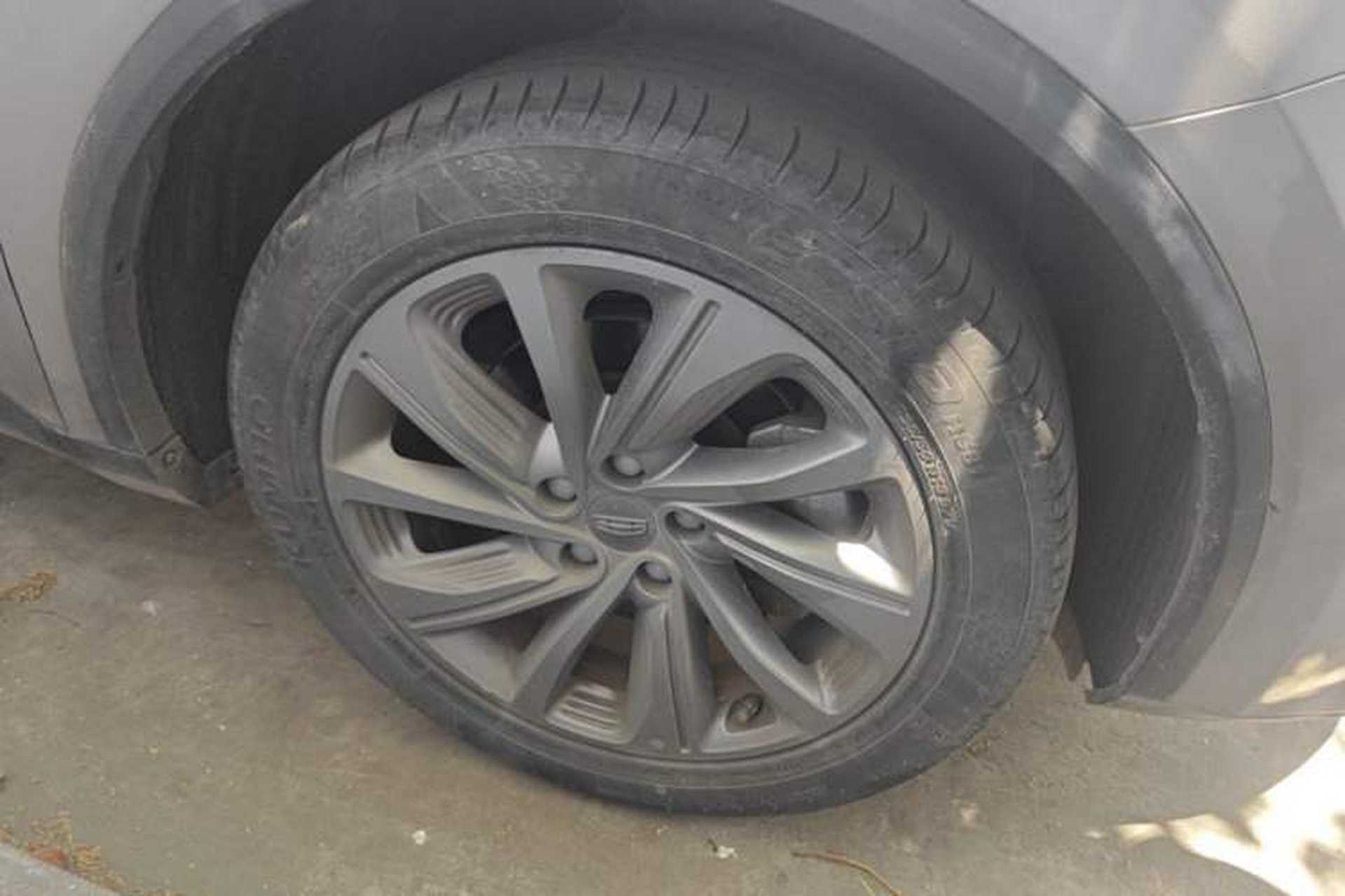 Used Geely Auto Jiajie 2021 1.8TD DCT Luxury Model Right Front Wheel Hub