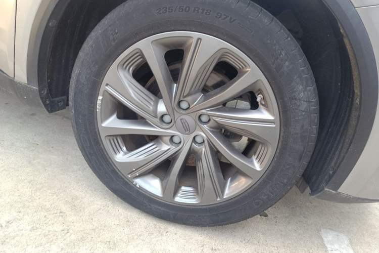 Used Geely Auto Jiajie 2021 1.8TD DCT Luxury Model Right Front Wheel Hub