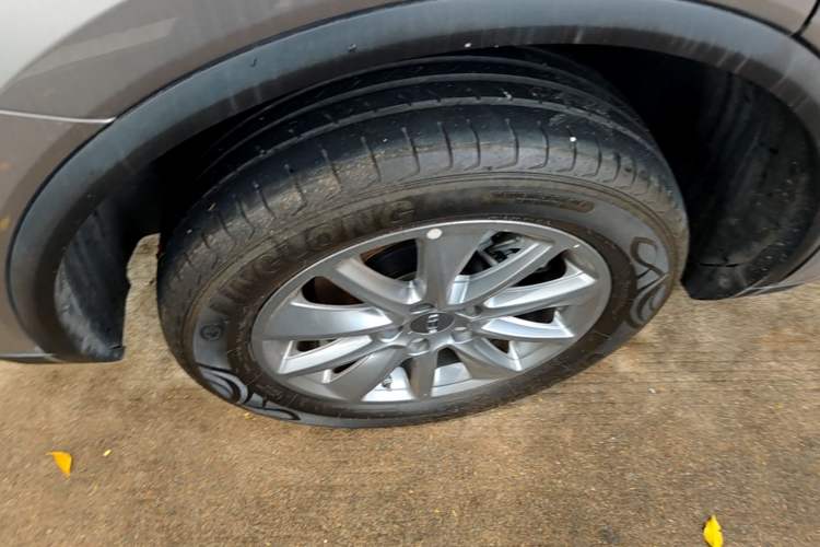 Used Geely Auto Jiajie 2021 1.8TD DCT Comfort Model Right Rear Wheel Hub