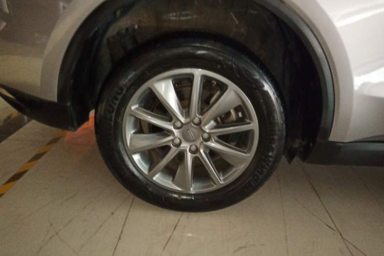 Used Geely Auto Jiajie 2021 1.8TD DCT Comfort Model Right Rear Wheel Hub