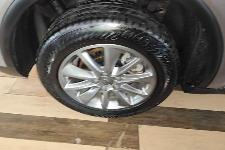 Used Geely Auto Jiajie 2021 1.8TD DCT Comfort Model Right Rear Wheel Hub