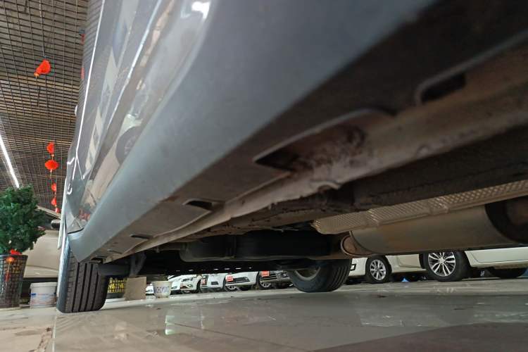 Used Geely Auto Jiajie 2021 1.8TD DCT Comfort Model Right Side Sill