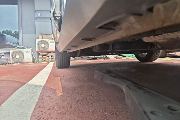 Used Geely Auto Jiajie 2021 1.8TD DCT Comfort Model Right Side Sill