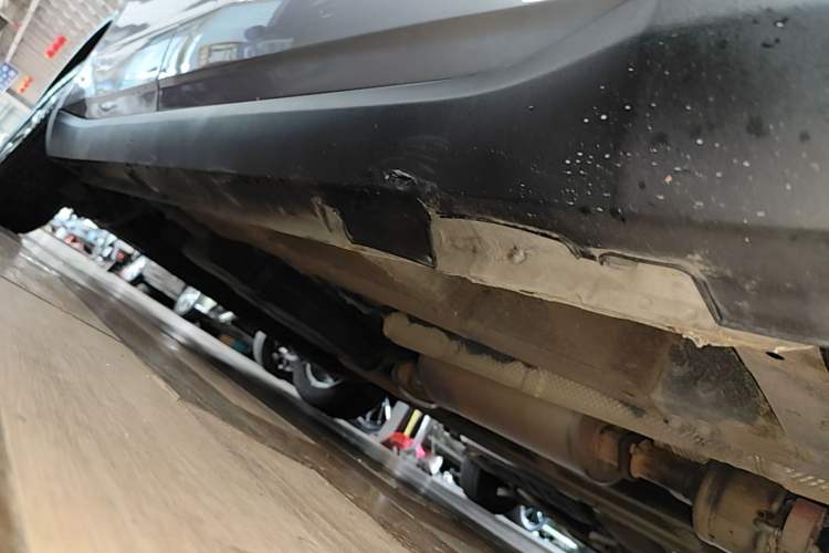 Used Geely Auto Jiajie 2021 1.8TD DCT Comfort Model Right Side Sill
