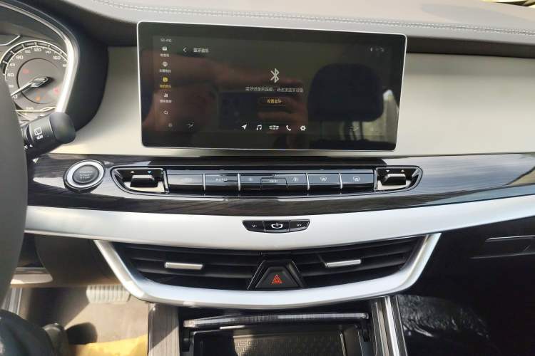 Used Geely Auto Jiajie 2021 1.8TD DCT Comfort Model Audio And AC Panel