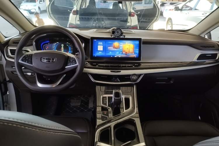 Used Geely Auto Jiajie 2021 Zhiqing 1.5TD DCT Luxury Model Center Console