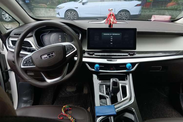 Used Geely Auto Jiajie 2021 1.8TD DCT Luxury Model Center Console