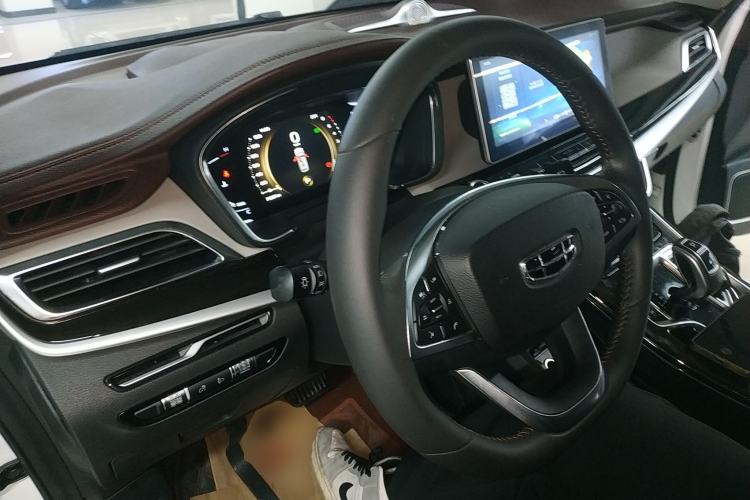 Used Geely Auto Jiajie 2021 1.8TD DCT Luxury Model Center Console