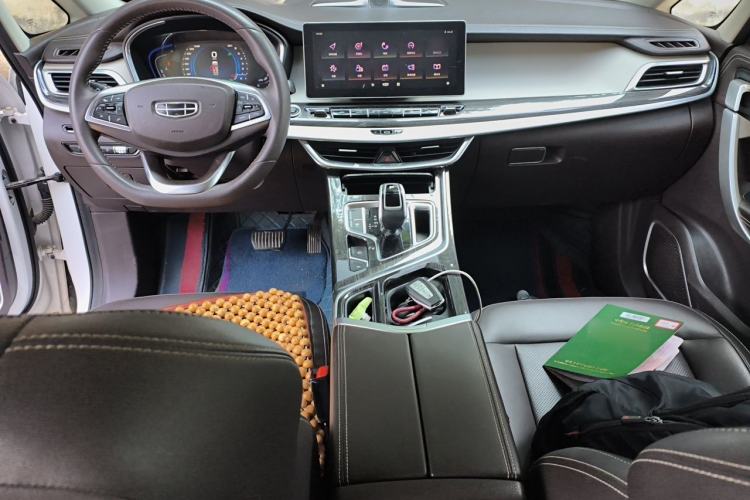 Used Geely Auto Jiajie 2021 1.8TD DCT Luxury Model Center Console