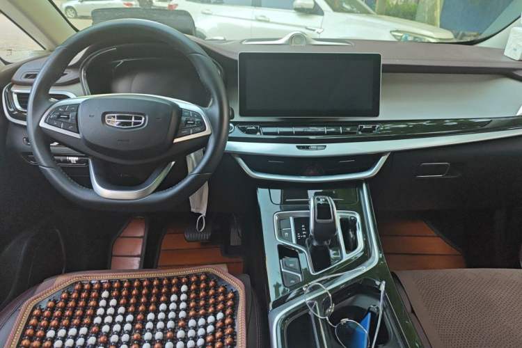 Used Geely Auto Jiajie 2021 1.8TD DCT Luxury Model Center Console