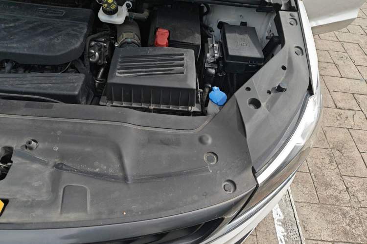 Used Geely Auto Jiajie 2021 1.8TD DCT Comfort Model Engine Bay Left