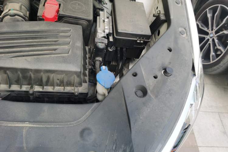 Used Geely Auto Jiajie 2021 1.8TD DCT Luxury Model Engine Bay Left