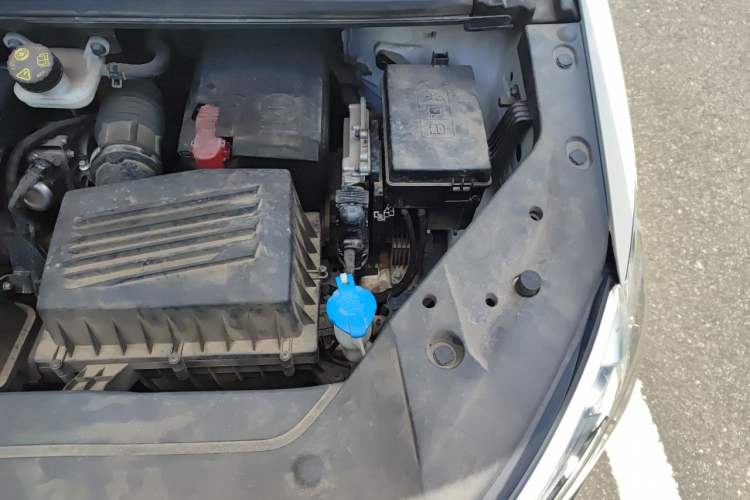Used Geely Auto Jiajie 2021 1.8TD DCT Comfort Model Engine Bay Left