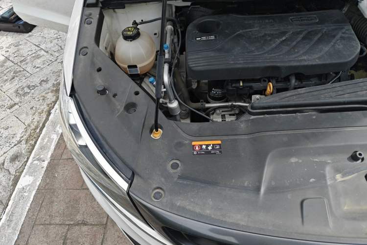 Used Geely Auto Jiajie 2021 1.8TD DCT Comfort Model Engine Bay Right