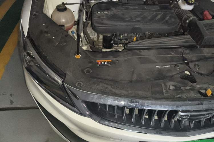 Used Geely Auto Jiajie 2021 1.8TD DCT Luxury Model Engine Bay Right