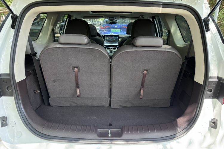 Used Geely Auto Jiajie 2021 1.8TD DCT Luxury Model Exterior 10