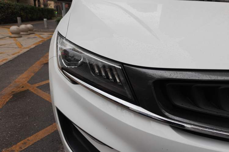 Used Geely Auto Jiajie 2021 1.8TD DCT Luxury Model Exterior 3
