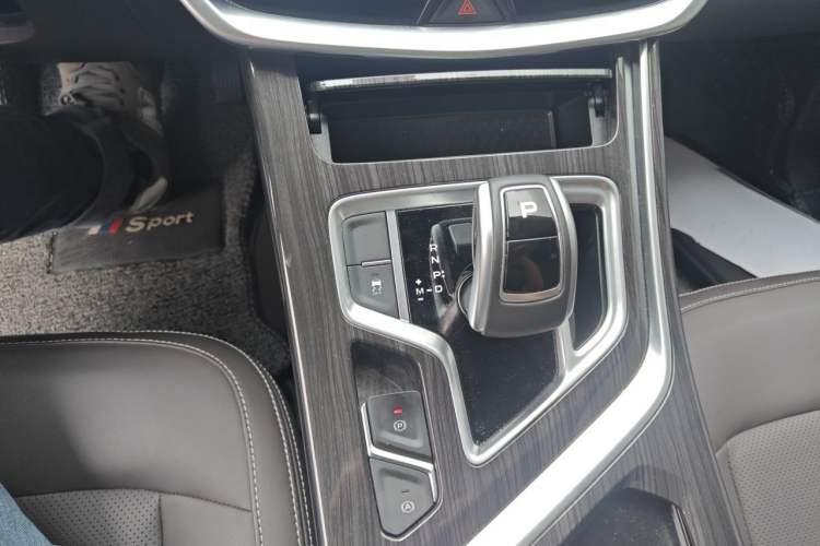 Used Geely Auto Jiajie 2021 1.8TD DCT Comfort Model Gear Lever