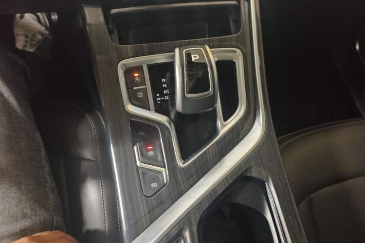 Used Geely Auto Jiajie 2021 Zhiqing 1.5TD DCT Luxury Model Gear Lever