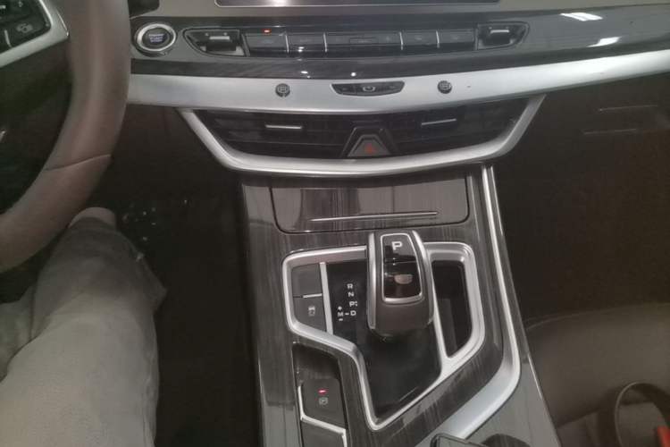 Used Geely Auto Jiajie 2021 1.8TD DCT Comfort Model Gear Lever