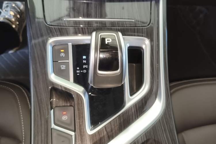 Used Geely Auto Jiajie 2021 Zhiqing 1.5TD DCT Luxury Model Gear Lever