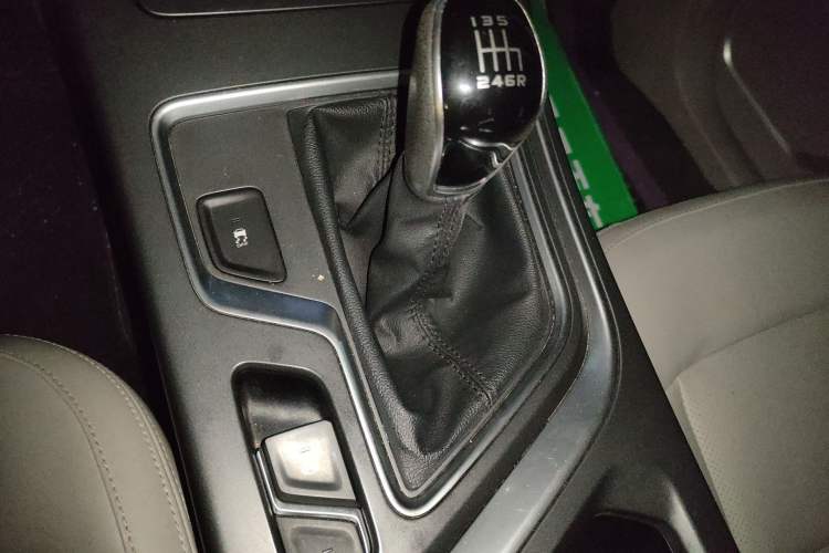 Used Geely Auto Jiajie 2021 Zhijing 1.5TD Manual Standard Model Gear Lever