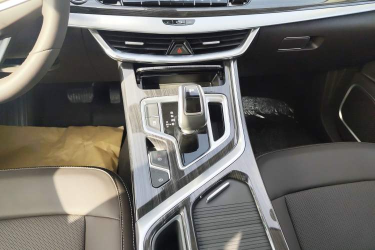 Used Geely Auto Jiajie 2021 1.8TD DCT Comfort Model Gear Lever