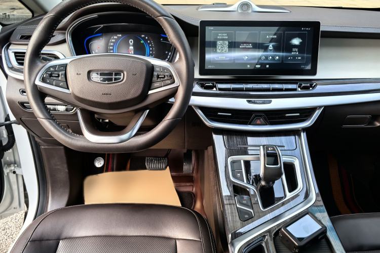 Used Geely Auto Jiajie 2021 1.8TD DCT Luxury Model Interior 5
