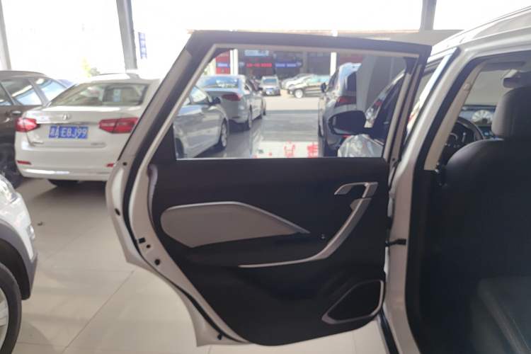 Used Geely Auto Jiajie 2021 1.8TD DCT Luxury Model Interior 8