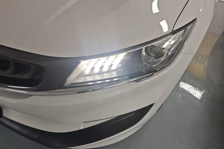 Used Geely Auto Jiajie 2021 Zhiqing 1.5TD DCT Luxury Model Left Front Headlight