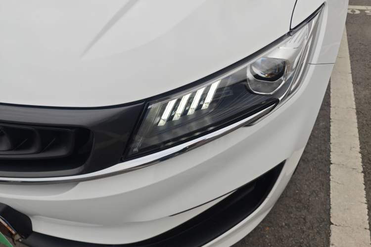 Used Geely Auto Jiajie 2021 1.8TD DCT Luxury Model Left Front Headlight