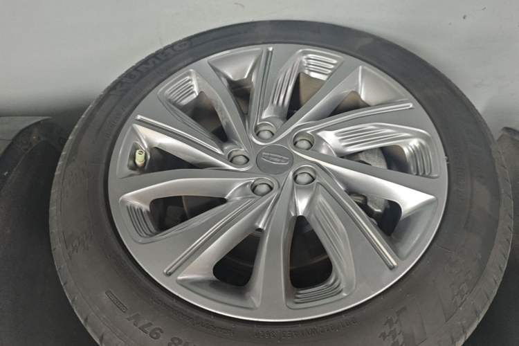 Used Geely Auto Jiajie 2021 Zhiqing 1.5TD DCT Luxury Model Left Front Wheel Hub