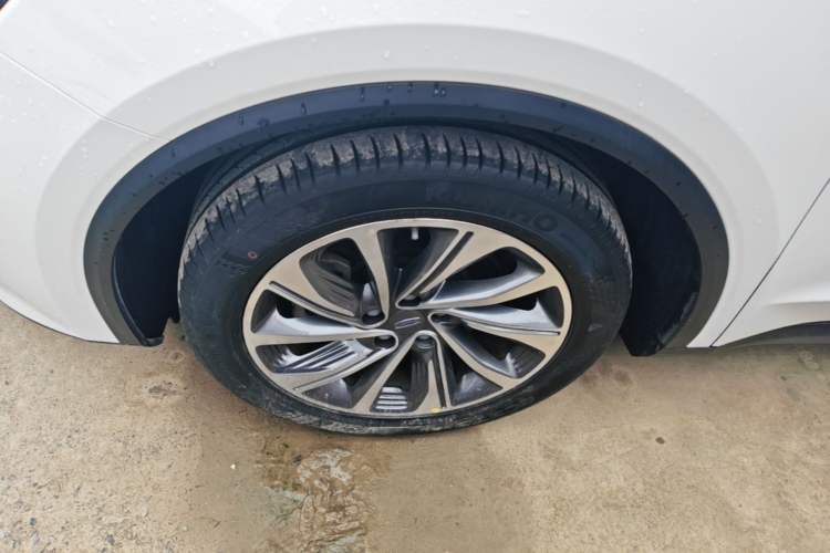 Used Geely Auto Jiajie 2021 1.8TD DCT Luxury Model Left Front Wheel Hub
