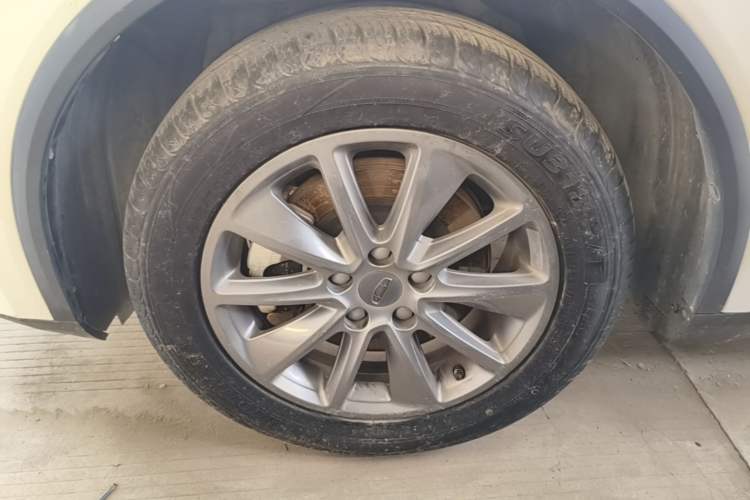 Used Geely Auto Jiajie 2021 1.8TD DCT Comfort Model Left Front Wheel Hub