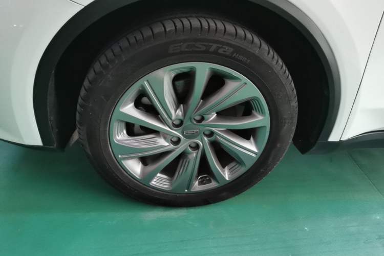 Used Geely Auto Jiajie 2021 1.8TD DCT Luxury Model Left Front Wheel Hub