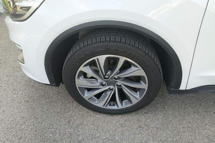 Used Geely Auto Jiajie 2021 Zhiqing 1.5TD DCT Luxury Model Left Front Wheel Hub