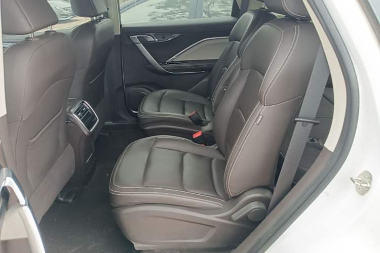 Used Geely Auto Jiajie 2021 Zhiqing 1.5TD DCT Luxury Model Left Rear Seat