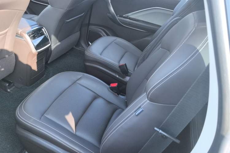 Used Geely Auto Jiajie 2021 Zhiqing 1.5TD DCT Luxury Model Left Rear Seat
